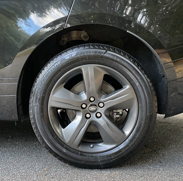 Used 2021 Land Rover Range Rover Velar R-Dynamic S image 7