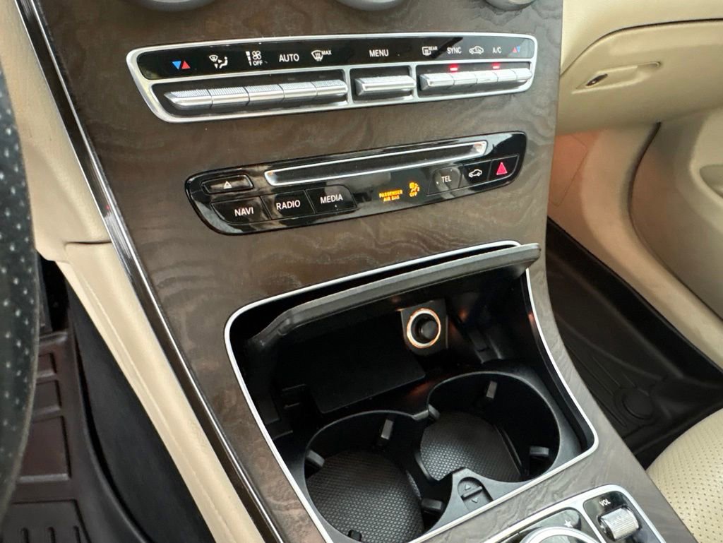 Used 2018 Mercedes-Benz GLC 300 4MATIC image 40