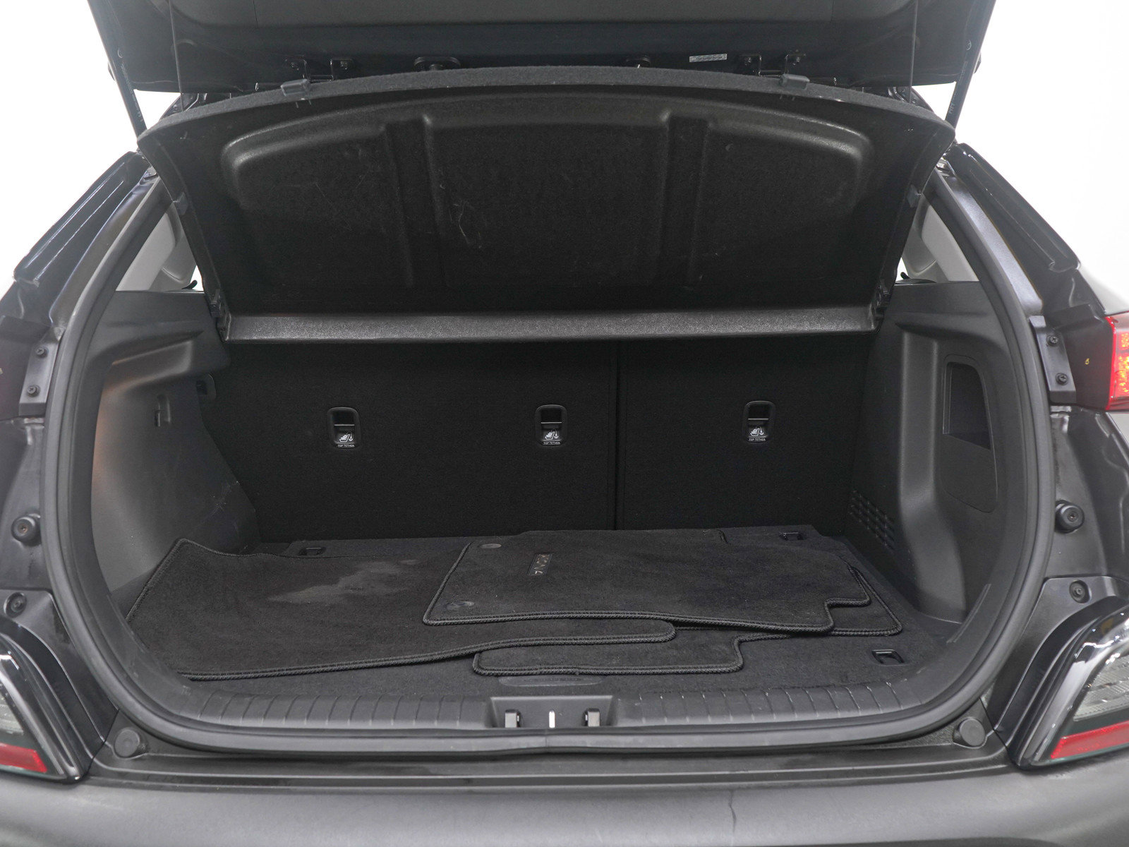 Used 2023 Hyundai Kona SE image 17