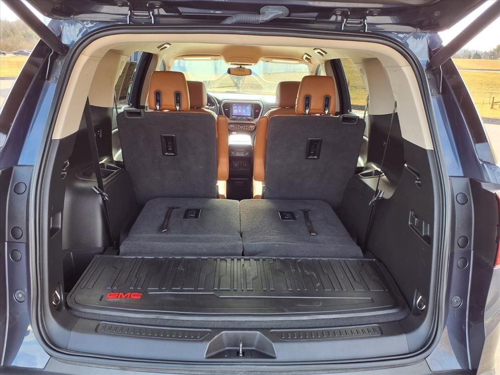 Used 2019 GMC Acadia SLT image 25