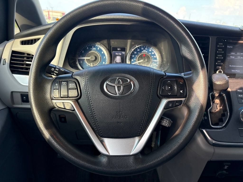 Used 2019 Toyota Sienna LE AWD/4WD image 20