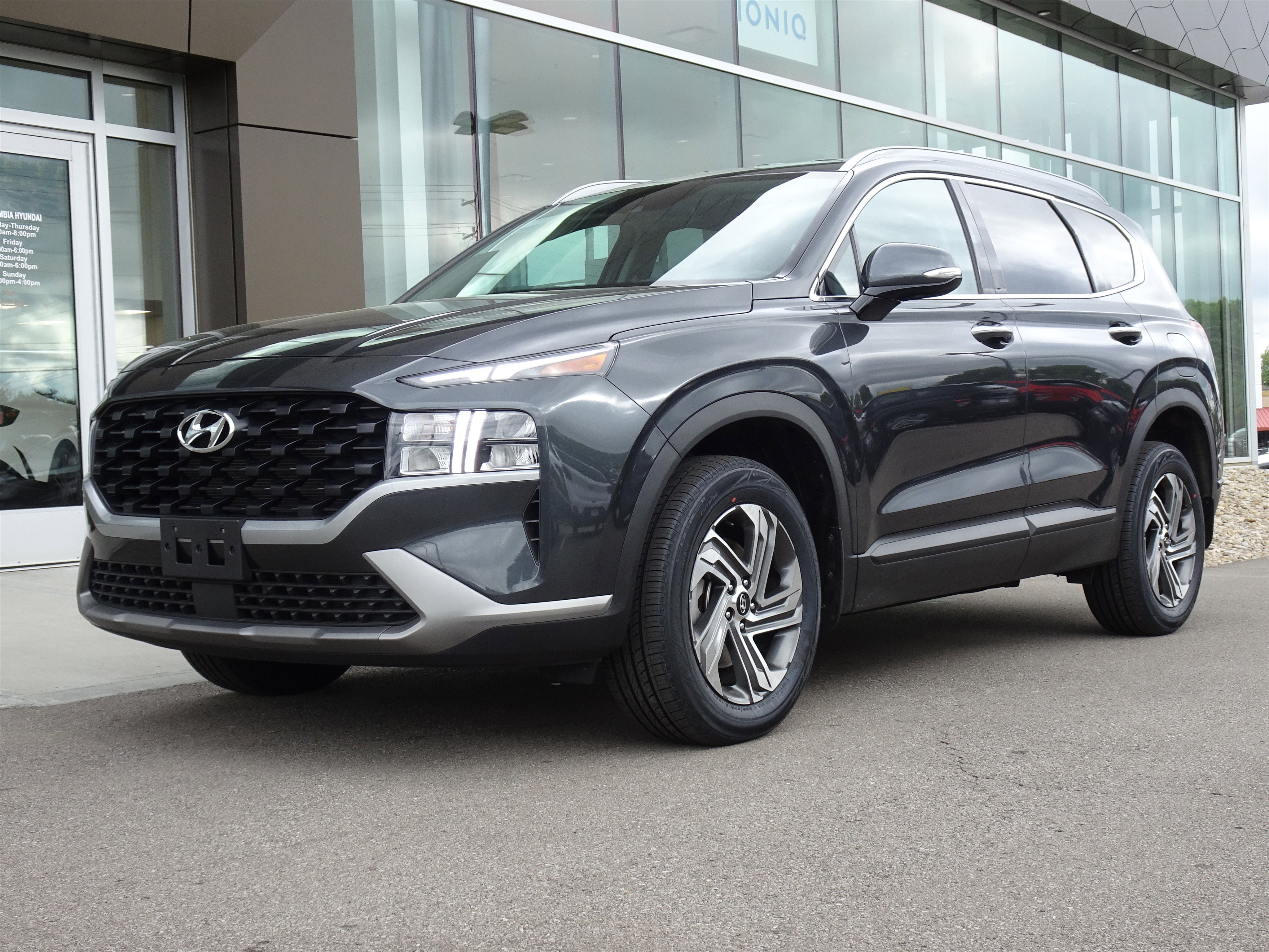 Used 2023 Hyundai Santa Fe SEL AWD/4WD image 1