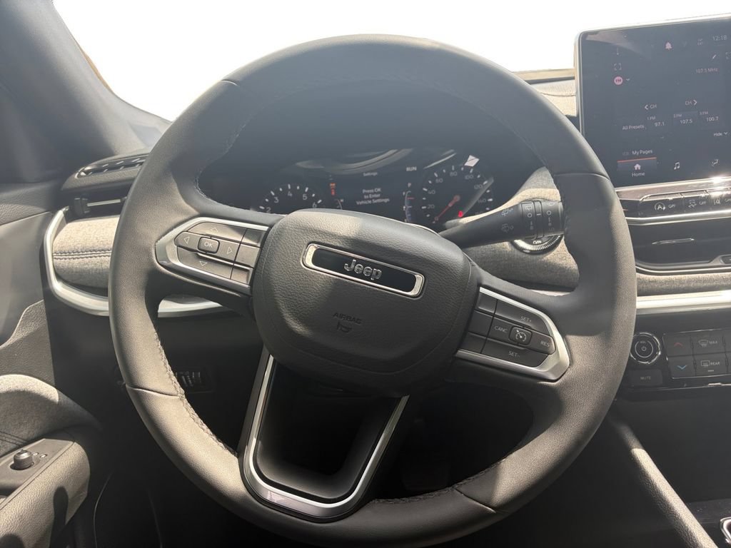 Certified 2024 Jeep Compass Latitude AWD/4WD image 13