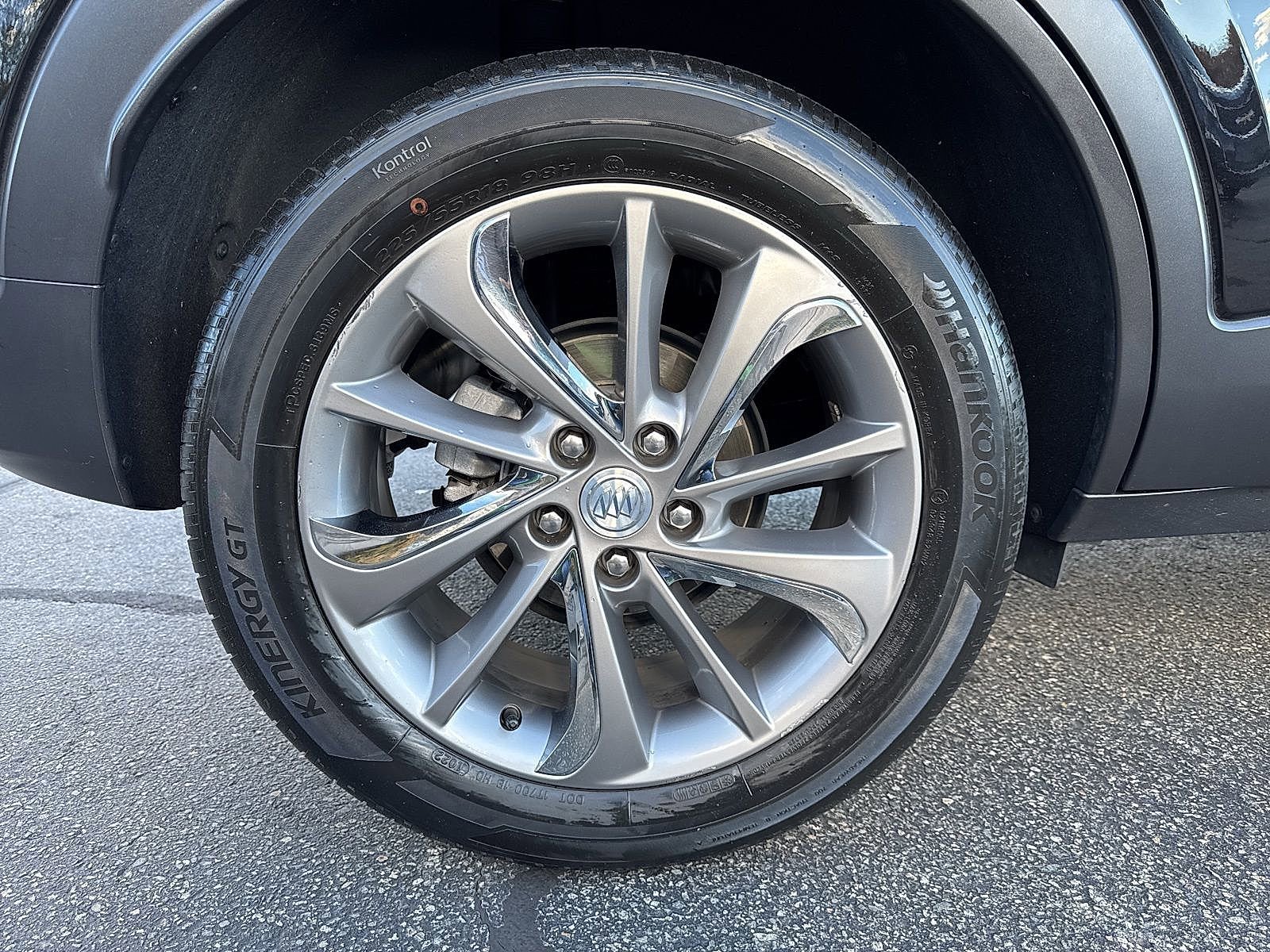 Certified 2022 Buick Encore GX Essence w/ Experience Buick Package image 11