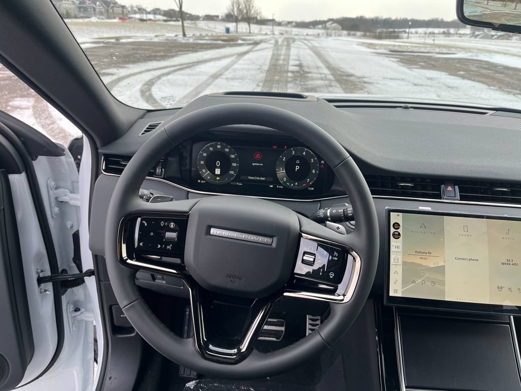 New 2026 Land Rover Range Rover Evoque Dynamic SE AWD/4WD image 13