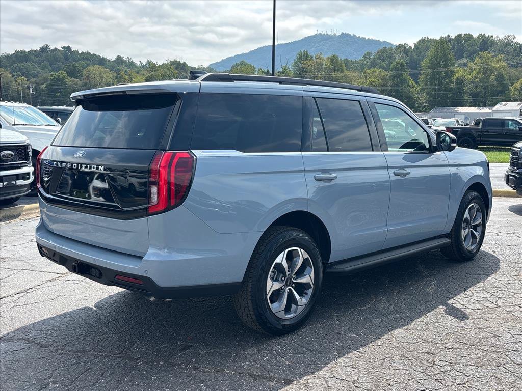 New 2027 Ford Expedition Active AWD/4WD image 8