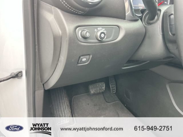 Used 2024 Chevrolet Blazer LT FWD image 31