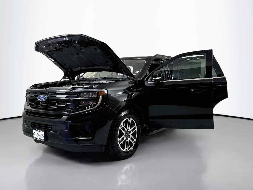 Used 2025 Ford Expedition Active AWD/4WD image 22