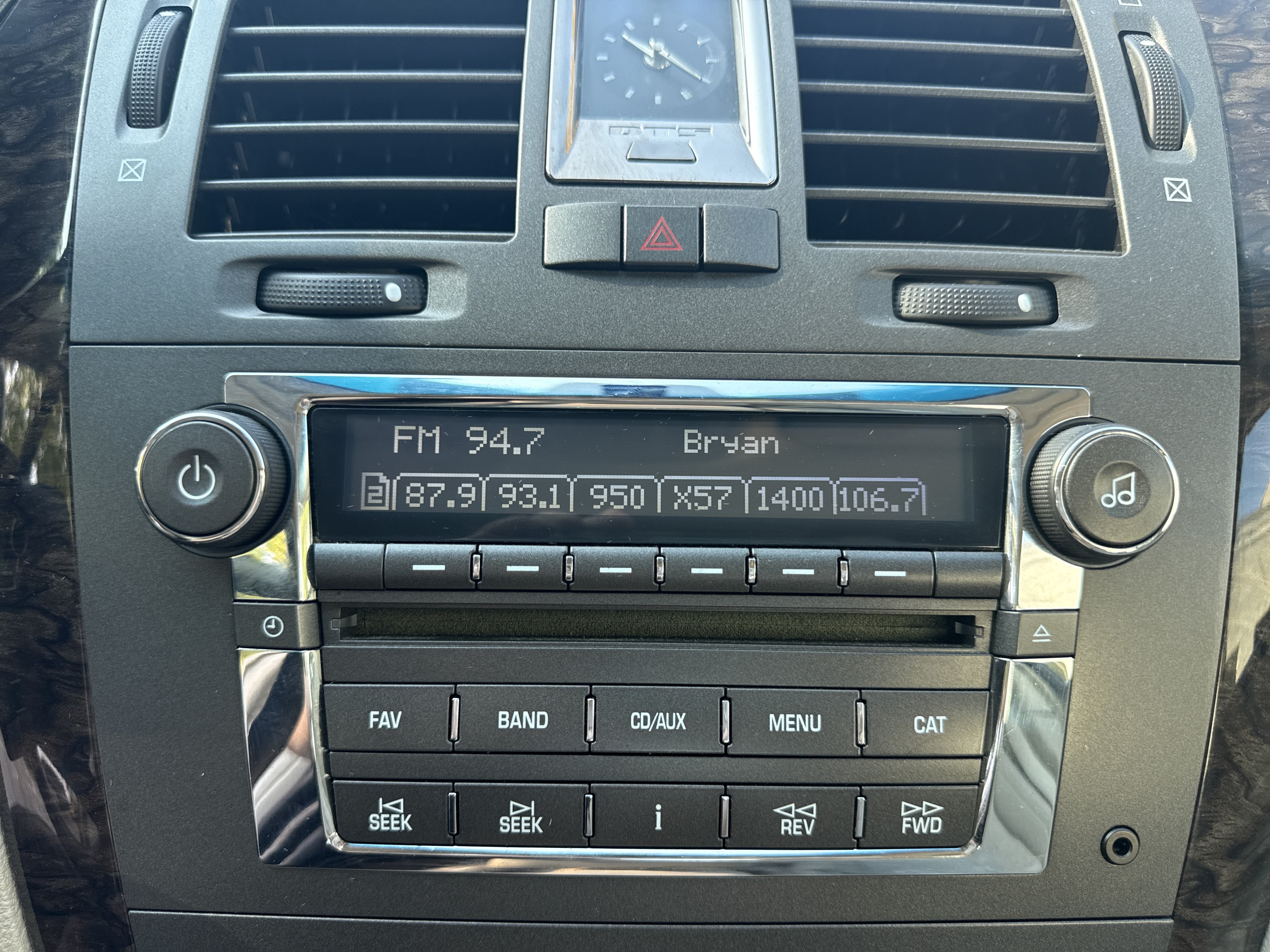 Used 2009 Cadillac DTS w/ Trunk Convenience Package FWD image 25