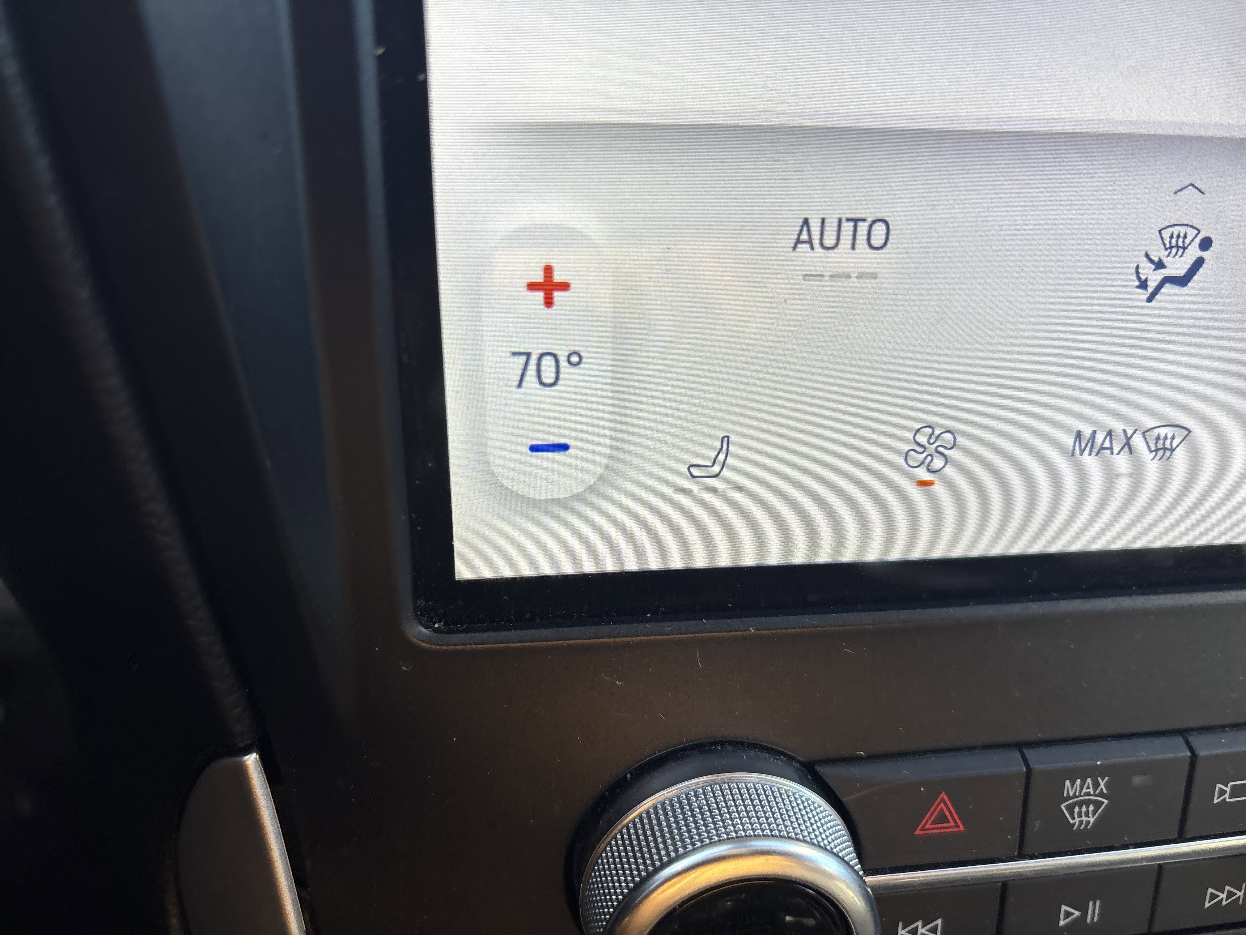 Used 2024 Ford Edge SEL image 29