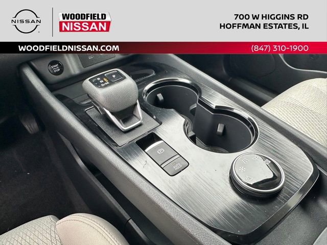 Certified 2025 Nissan Rogue SV image 35