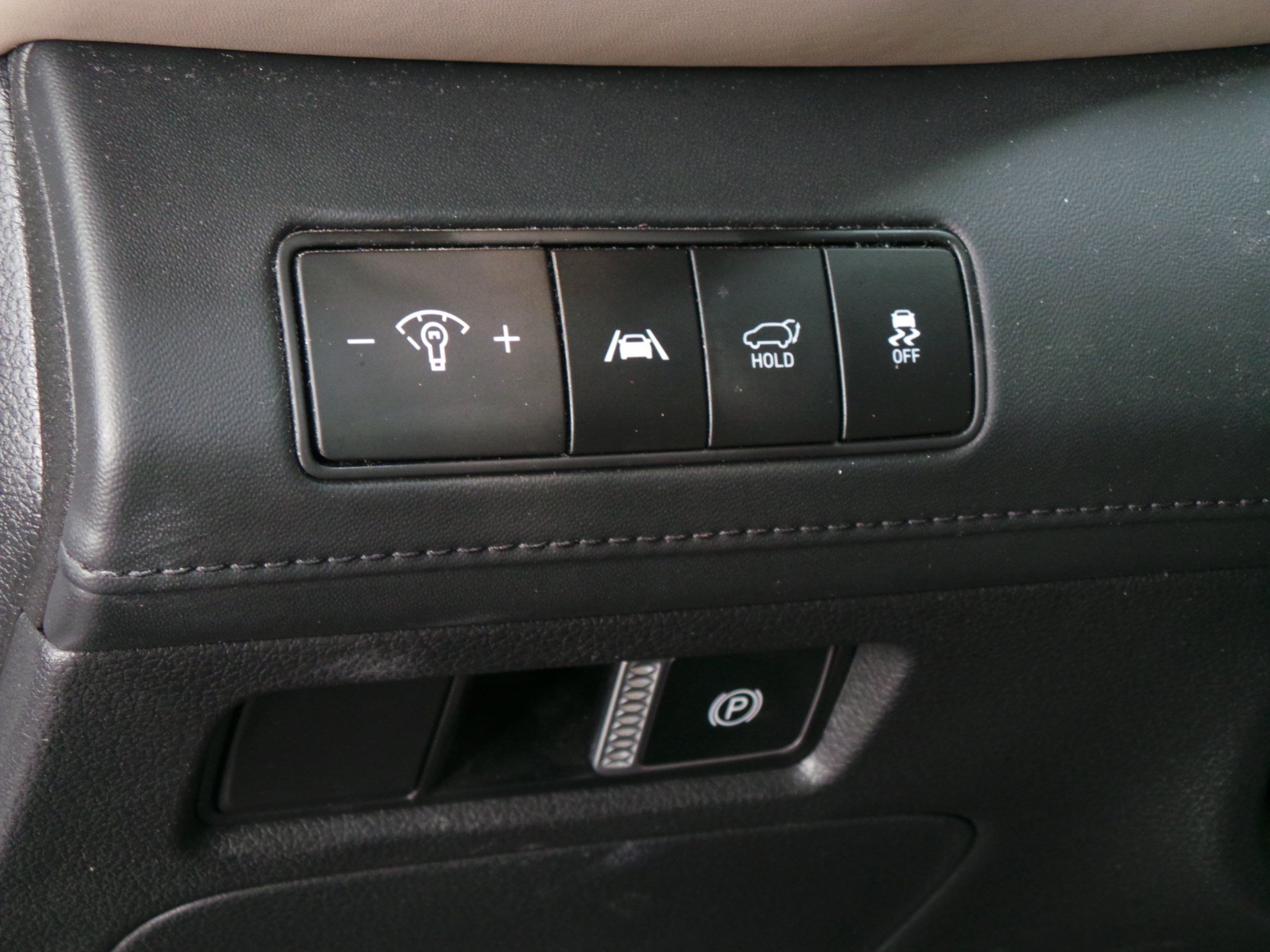Used 2022 Hyundai Santa Fe Limited FWD image 26