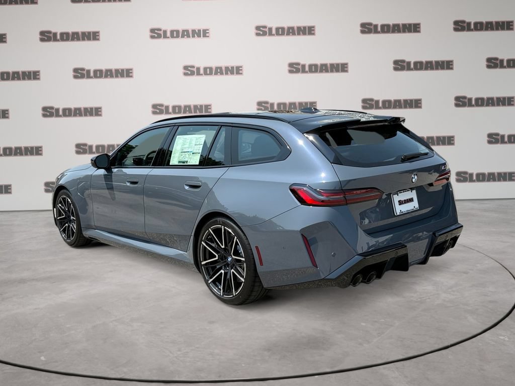 New 2027 BMW M5 Touring AWD/4WD image 3