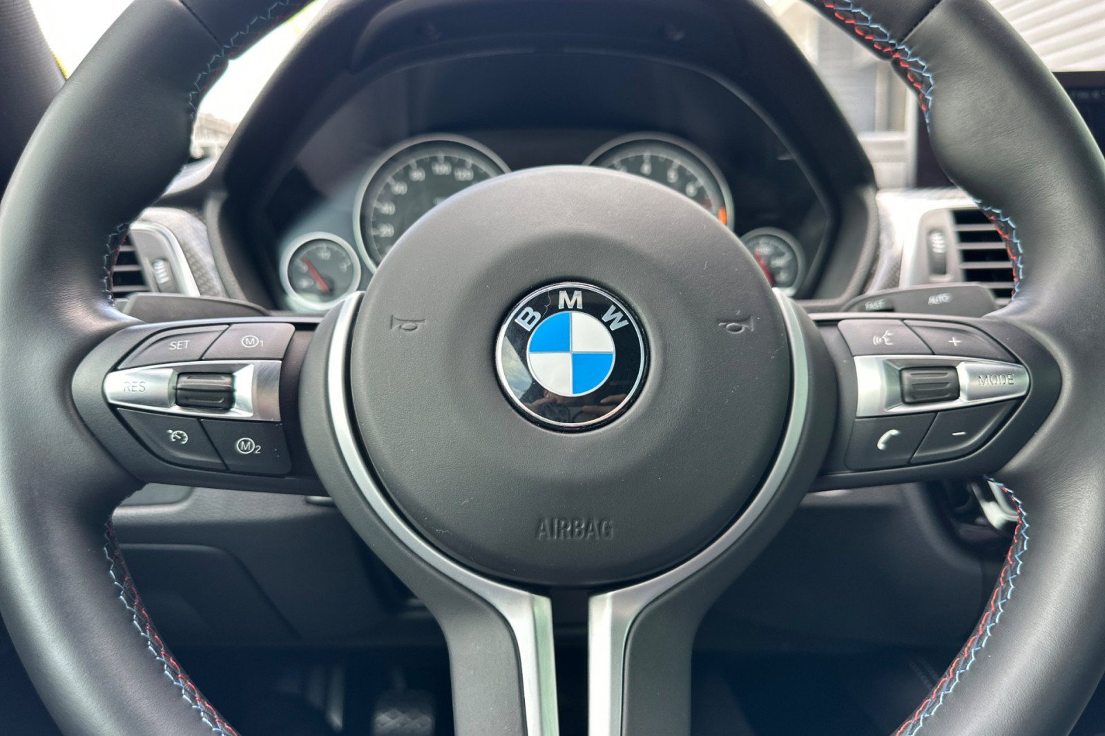 Used 2018 BMW M4 Coupe RWD image 23