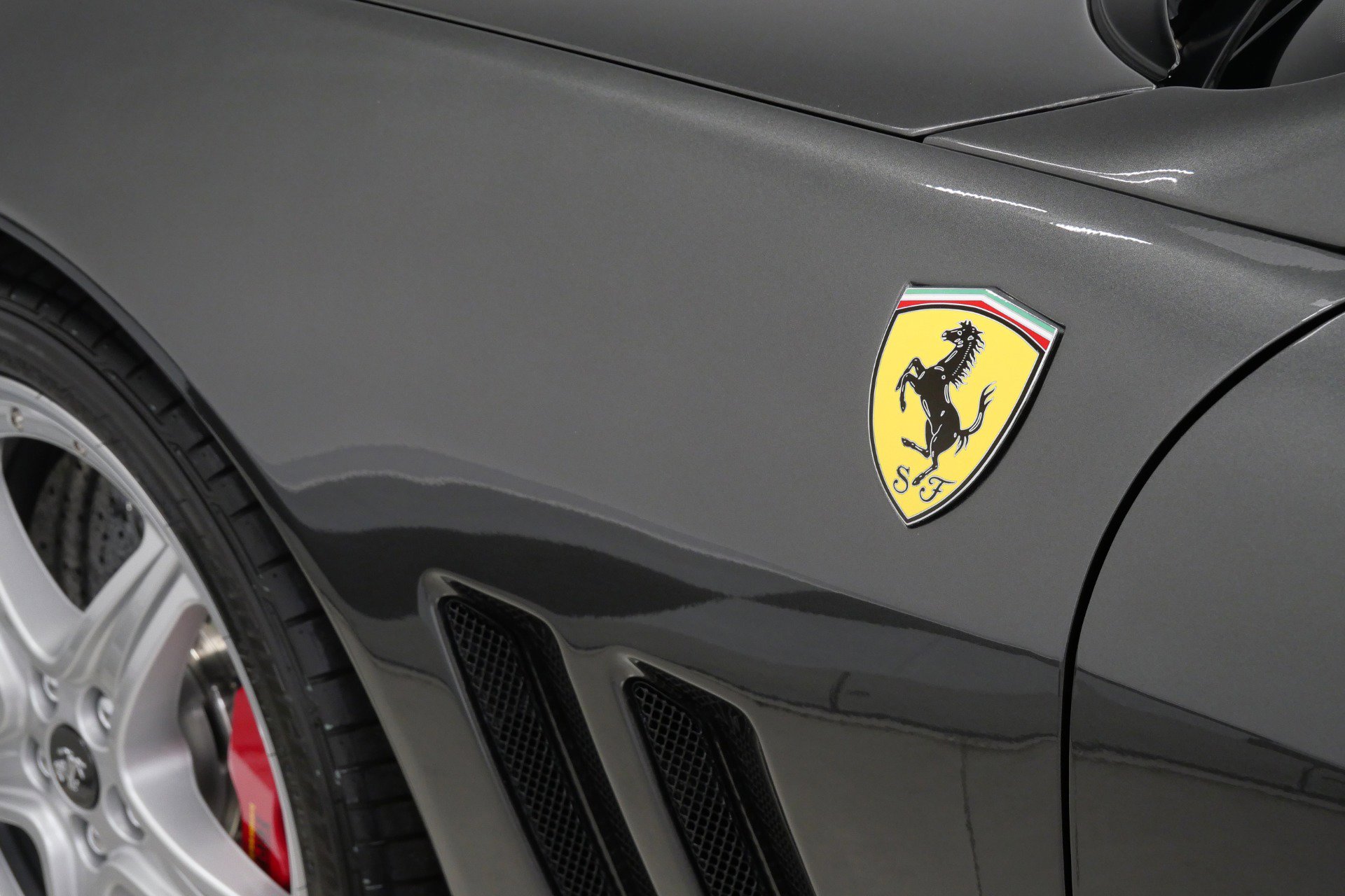 Used 2005 Ferrari 575M Maranello Superamerica RWD image 67