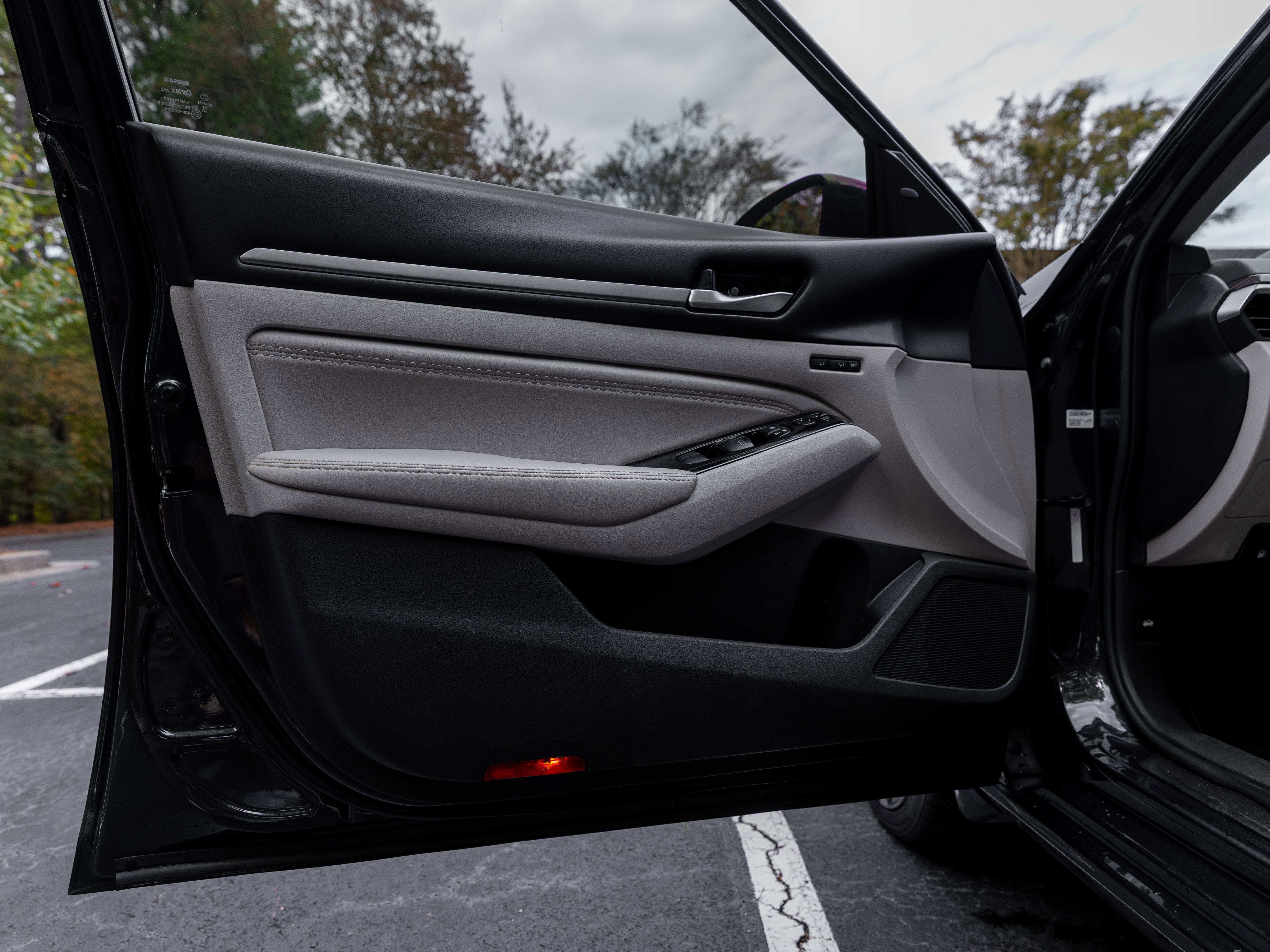 Used 2021 Nissan Altima 2.5 Platinum image 31