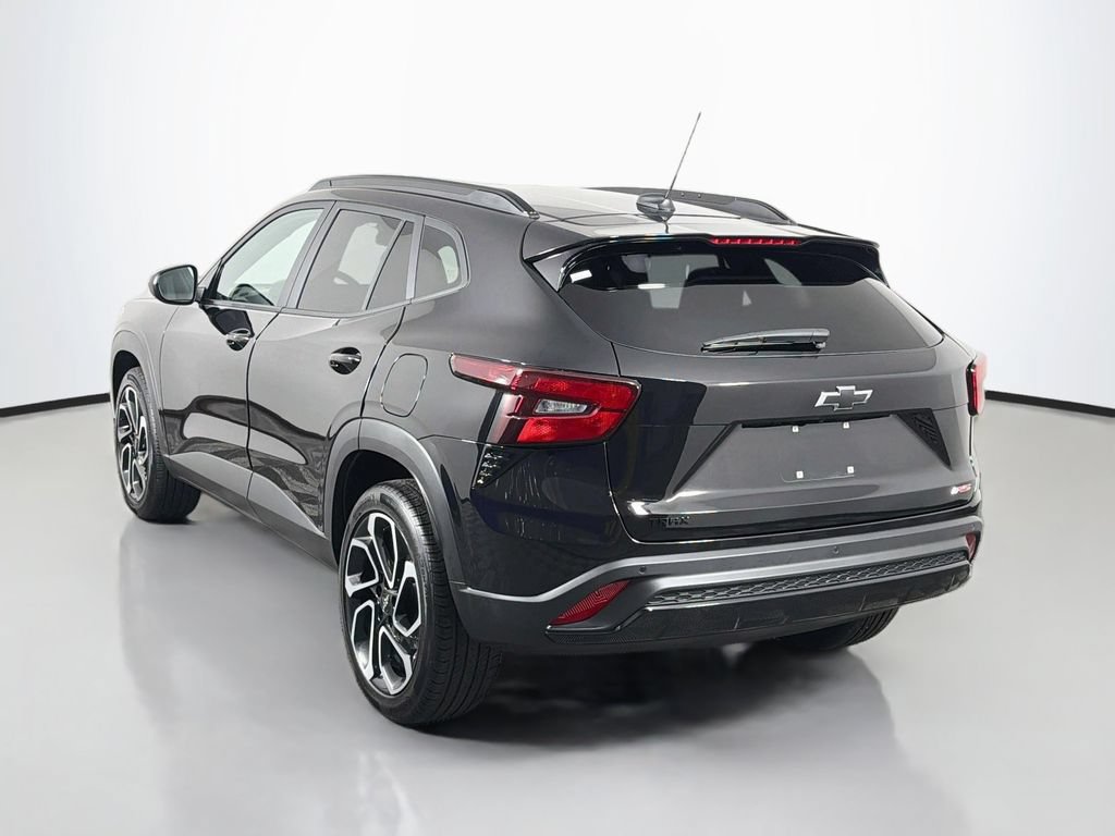 Used 2025 Chevrolet Trax RS w/ Sunroof Package FWD image 5