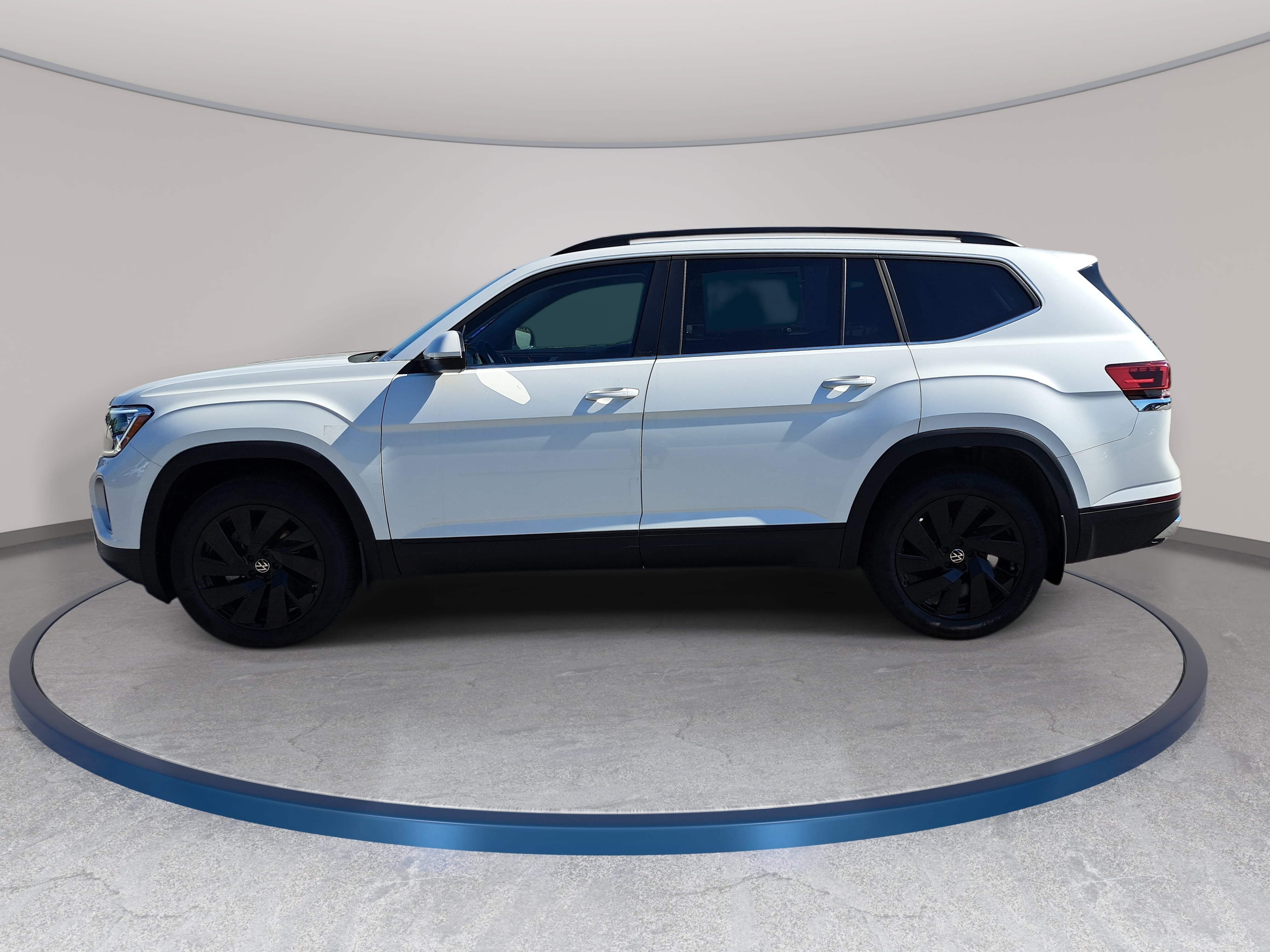 New 2026 Volkswagen Atlas SE FWD image 8