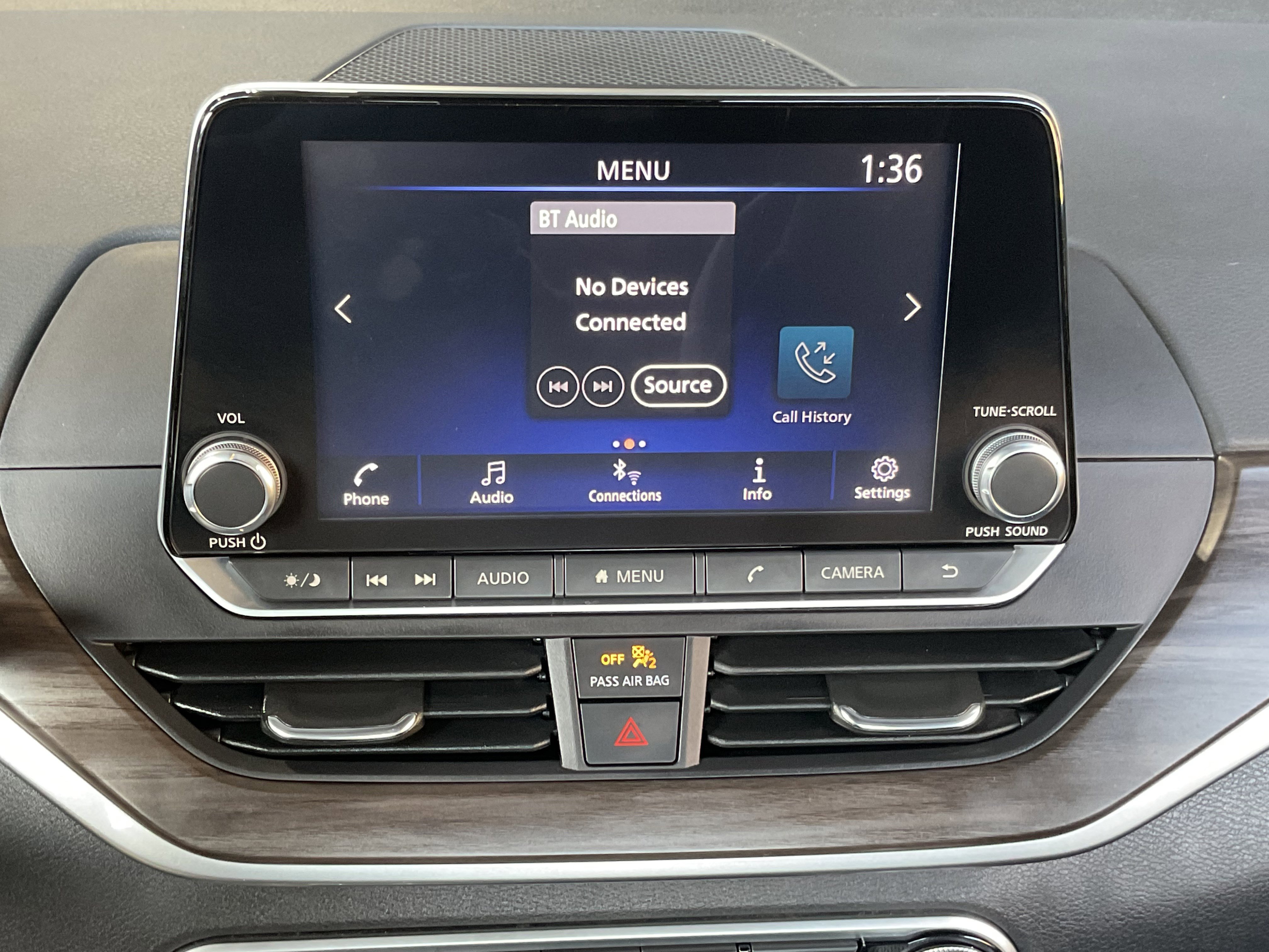 Used 2024 Nissan Altima 2.5 SV image 14