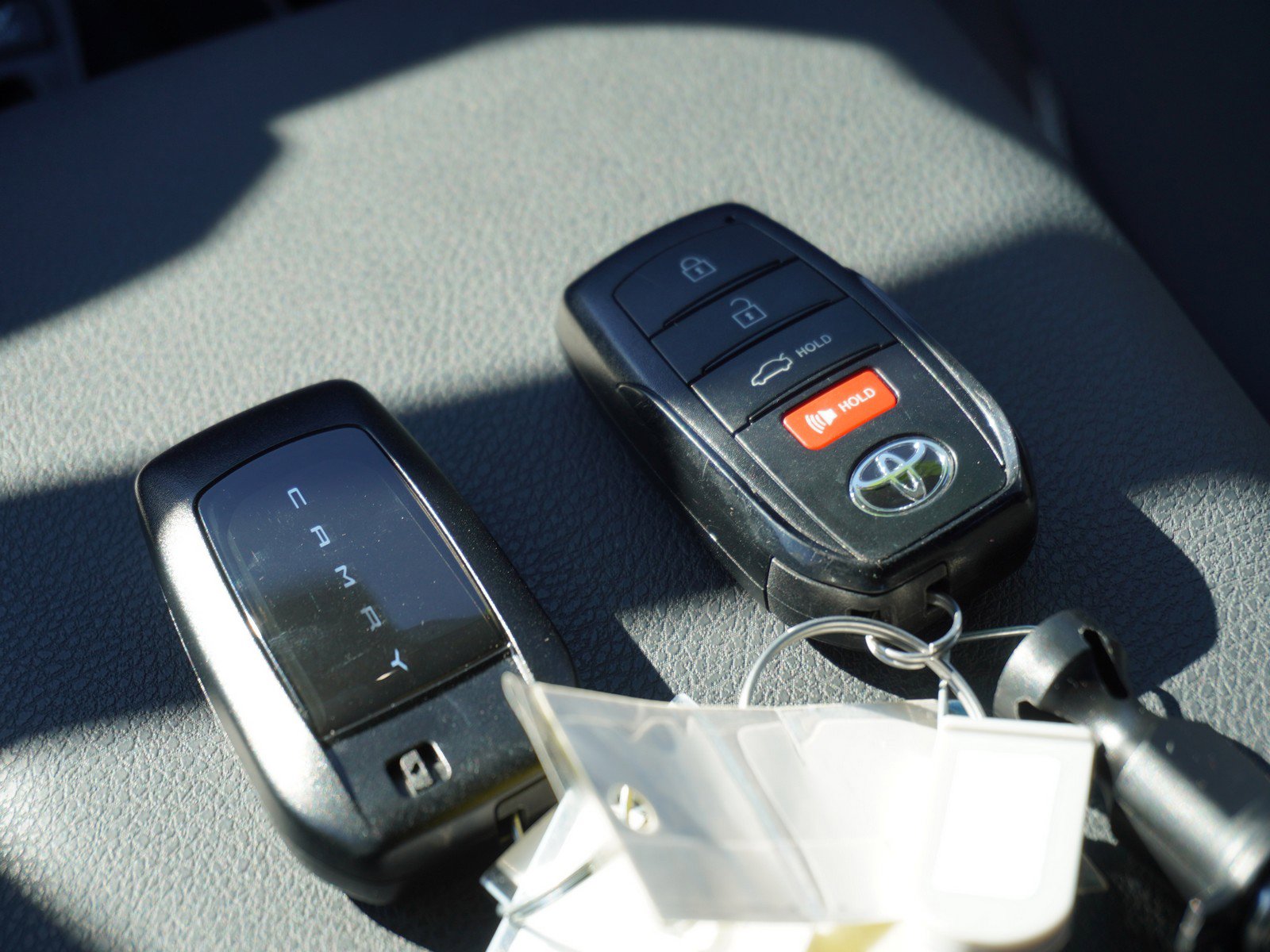 Used 2025 Toyota Camry SE image 16