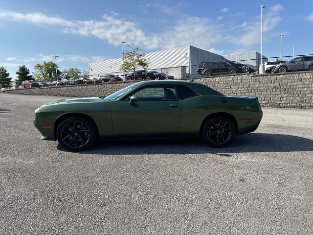 Used 2022 Dodge Challenger SXT w/ Plus Package RWD image 8