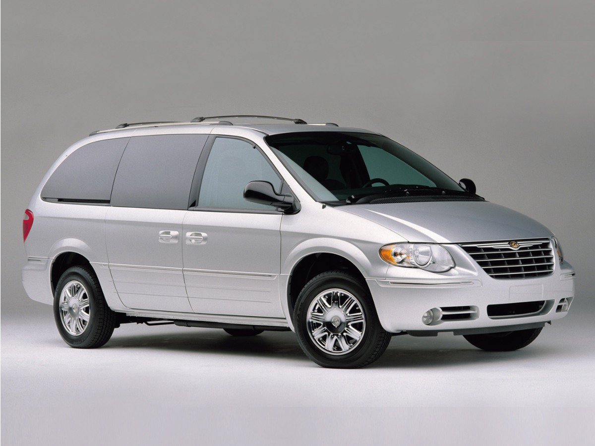 Used 2005 Chrysler Town & Country LX w/ Popular Equipment Group II