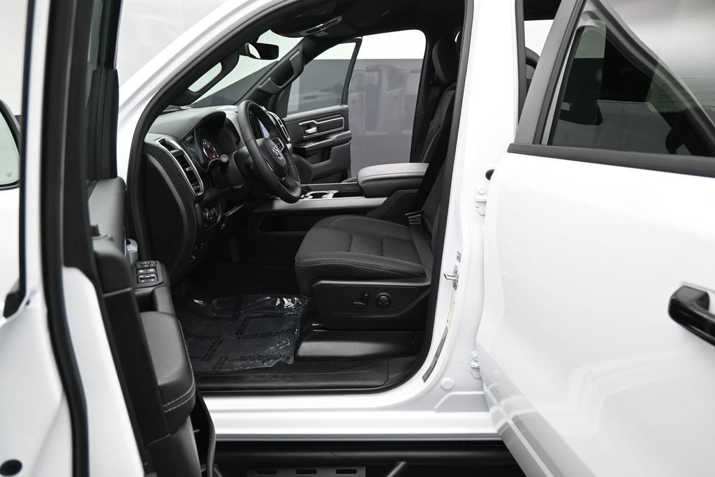 Used 2025 RAM 1500 Lone Star AWD/4WD image 11