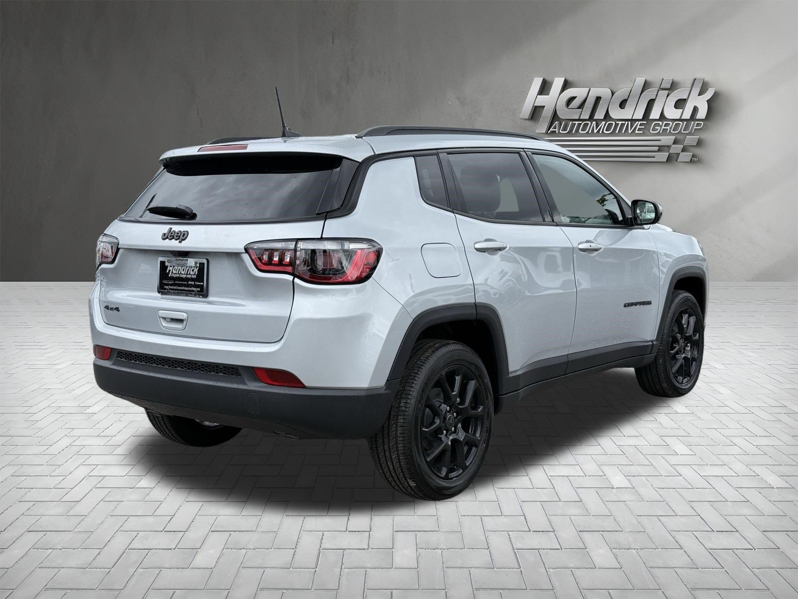 New 2026 Jeep Compass Latitude AWD/4WD image 10