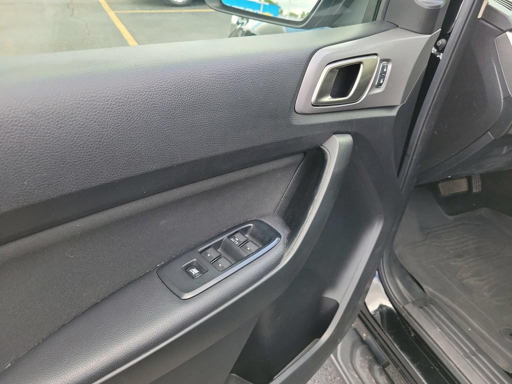 Used 2019 Ford Ranger XLT w/ Equipment Group 302A Luxury AWD/4WD image 26