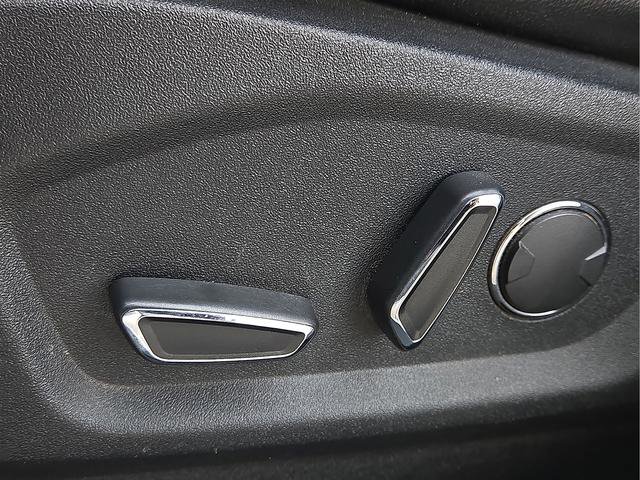 Used 2019 Ford Edge ST w/ Convenience Package image 24