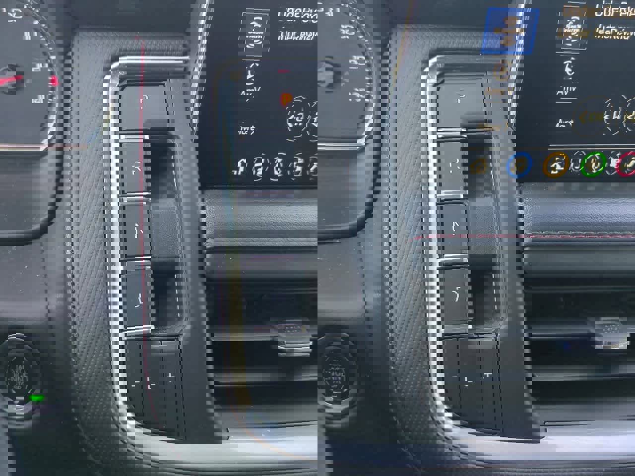 Used 2021 Chevrolet Suburban RST image 32