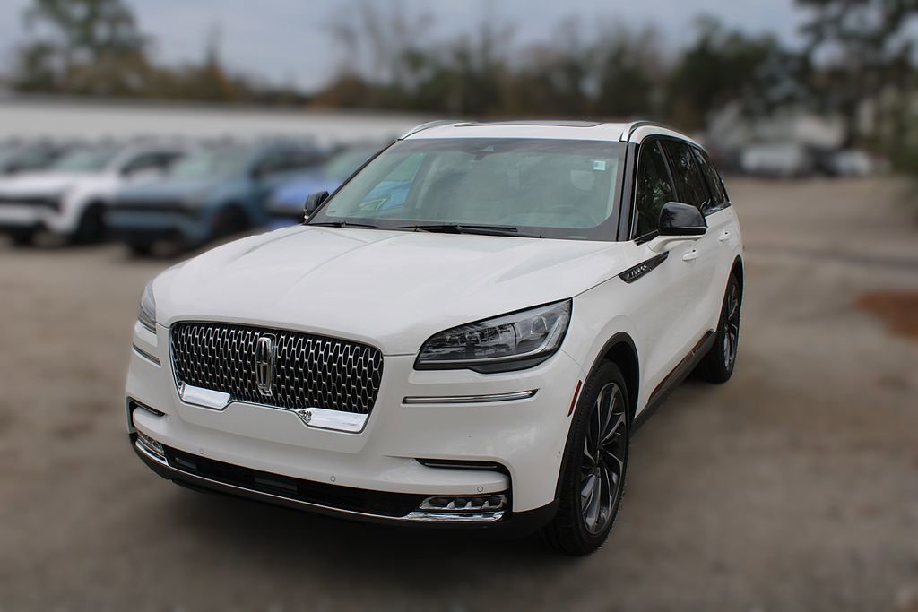 Used 2021 Lincoln Aviator Reserve w/ Equipment Group 201A image 17