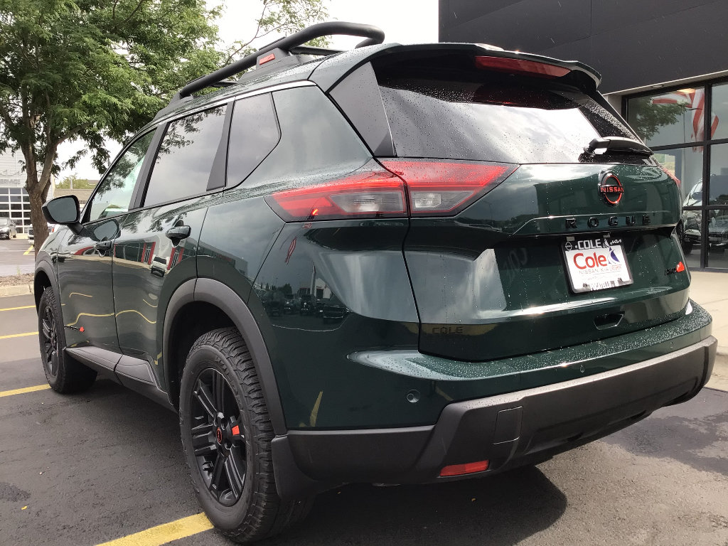 New 2026 Nissan Rogue SV AWD/4WD image 3