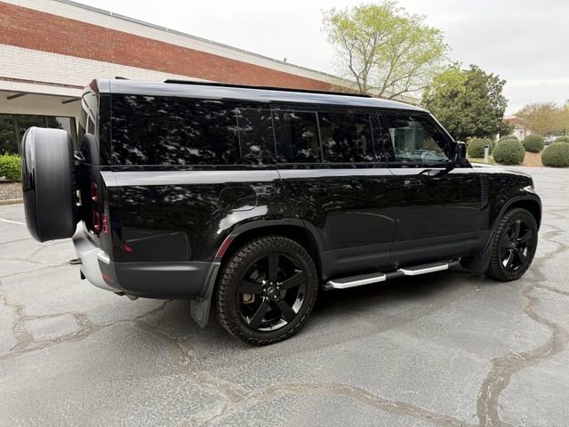 Used 2023 Land Rover Defender 130 SE image 8