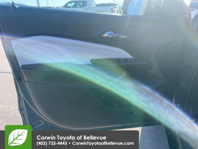 Used 2025 Chevrolet Trax LT image 18