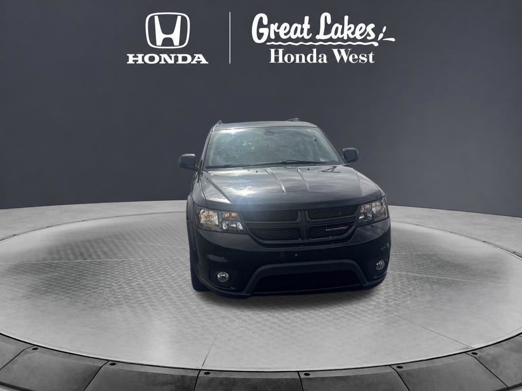 Used 2019 Dodge Journey SE w/ Blacktop Package FWD image 3