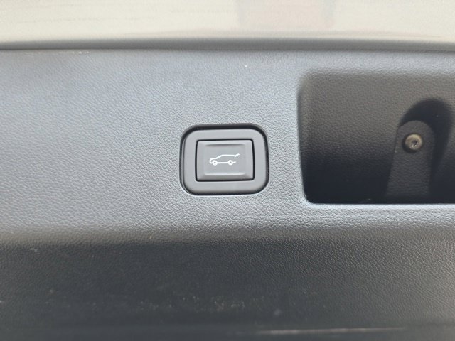Used 2024 Chevrolet Equinox EV RS AWD/4WD image 12