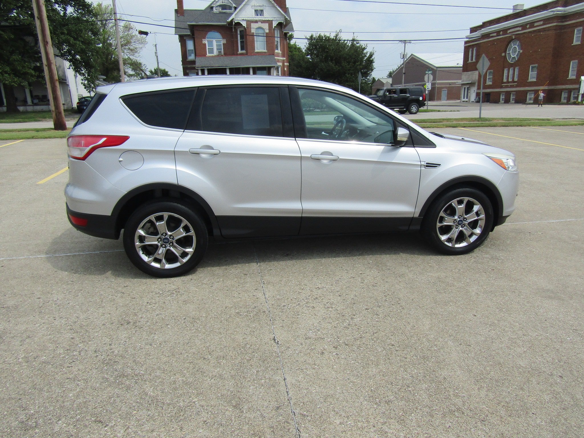 Used 2013 Ford Escape SEL FWD image 2