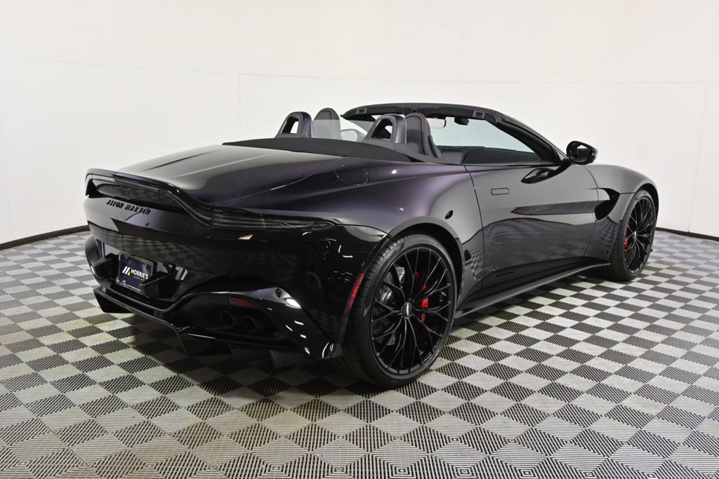 Used 2023 Aston Martin V8 Vantage Roadster RWD image 13