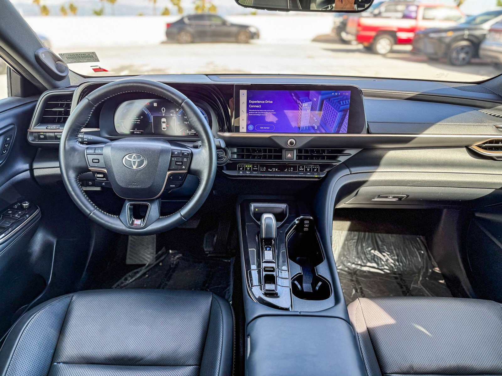 Used 2024 Toyota Crown Limited image 13