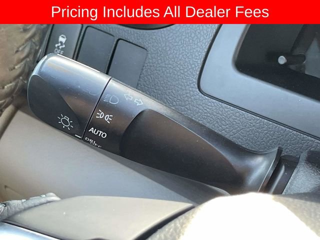 Used 2017 Toyota Camry XLE w/ Moonroof Package FWD image 28