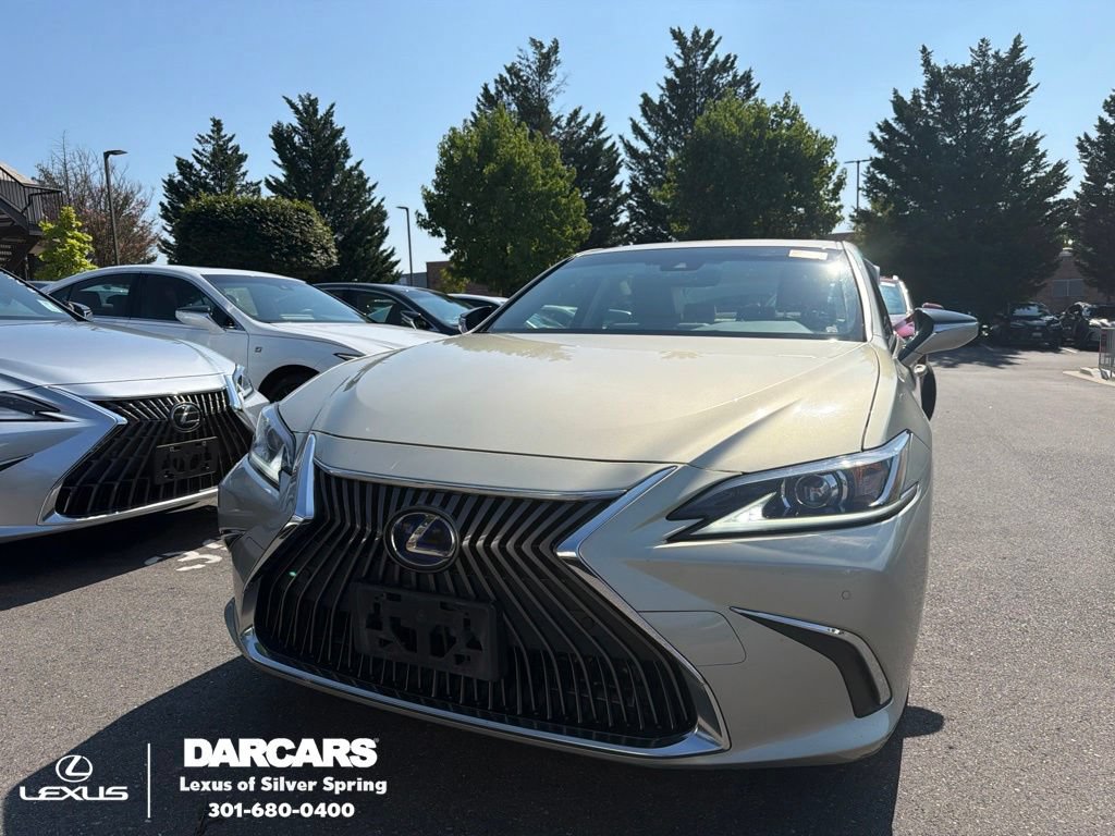 Used 2019 Lexus ES 300h w/ Premium Package FWD image 1