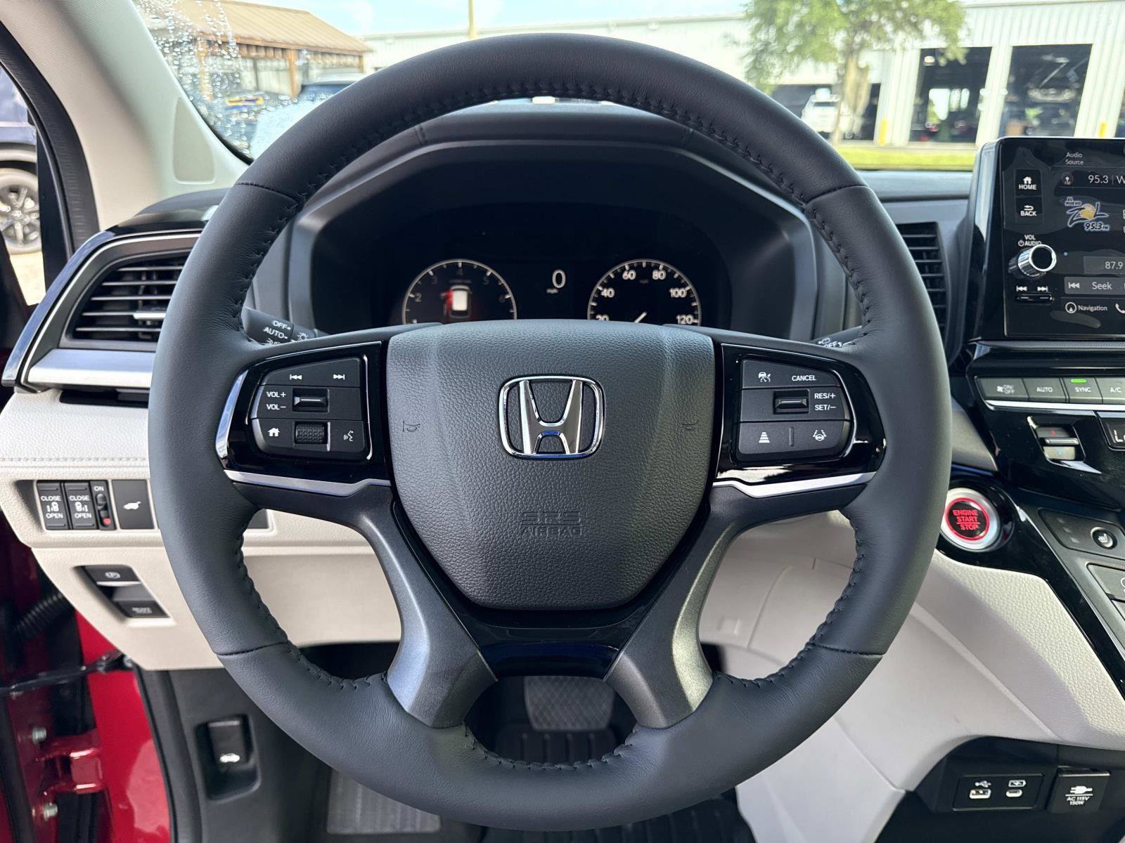 New 2026 Honda Odyssey Touring image 26