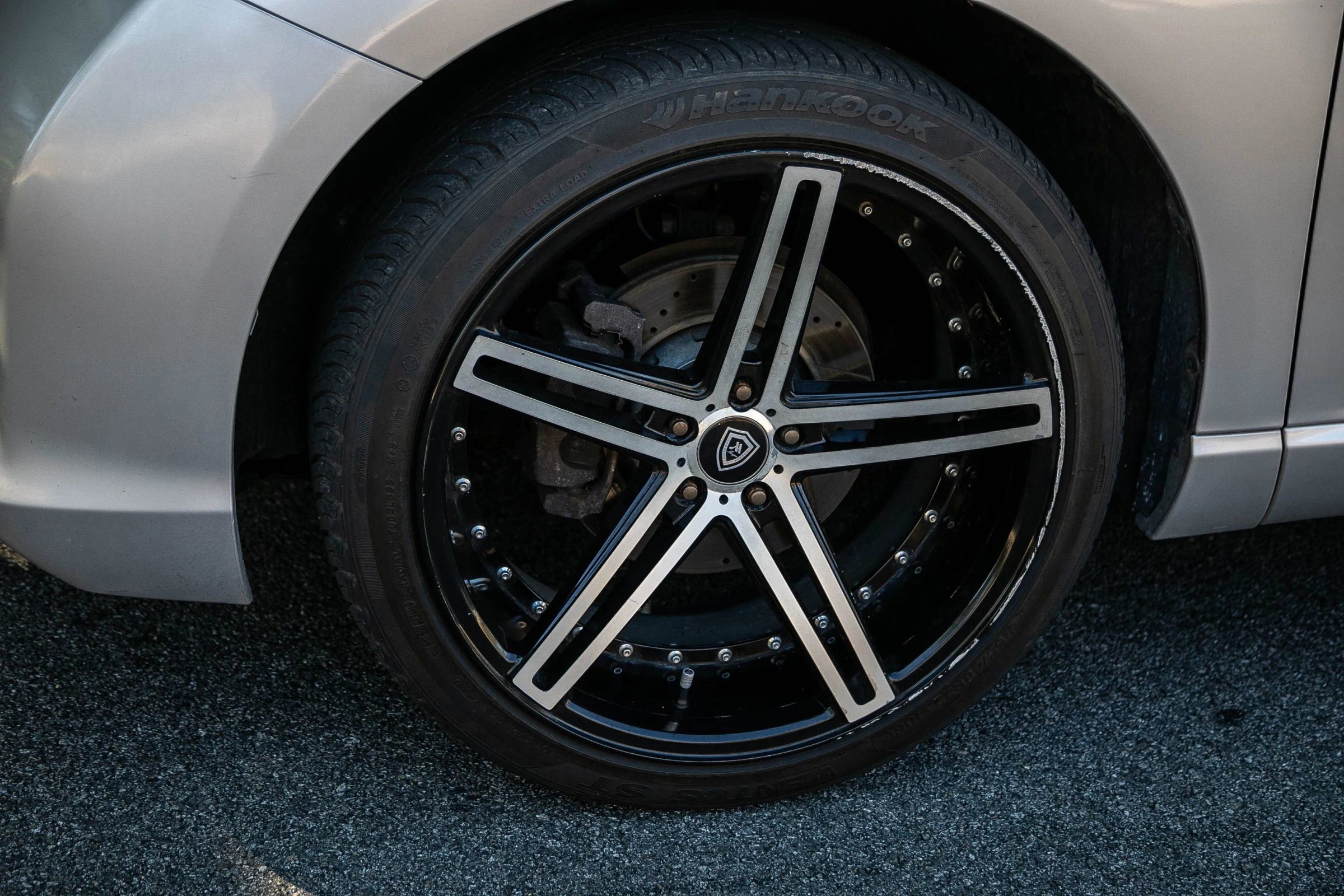 Used 2011 Toyota Venza Wagon 4D w/ Premium Pkg #2 image 8