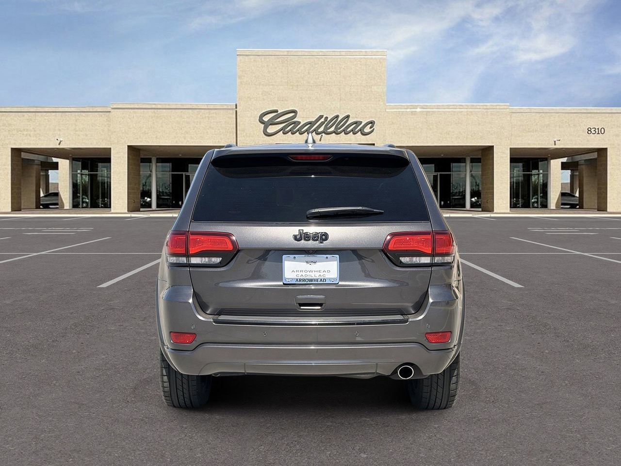 Used 2018 Jeep Grand Cherokee Altitude RWD image 6