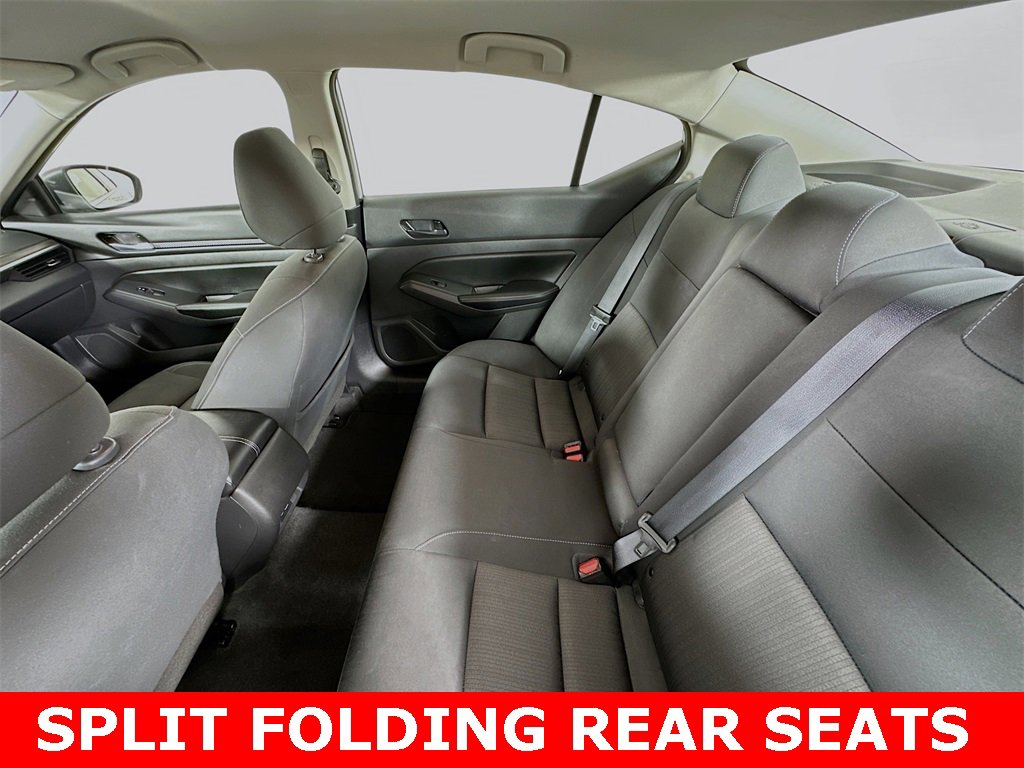 Used 2024 Nissan Altima 2.5 SV image 4