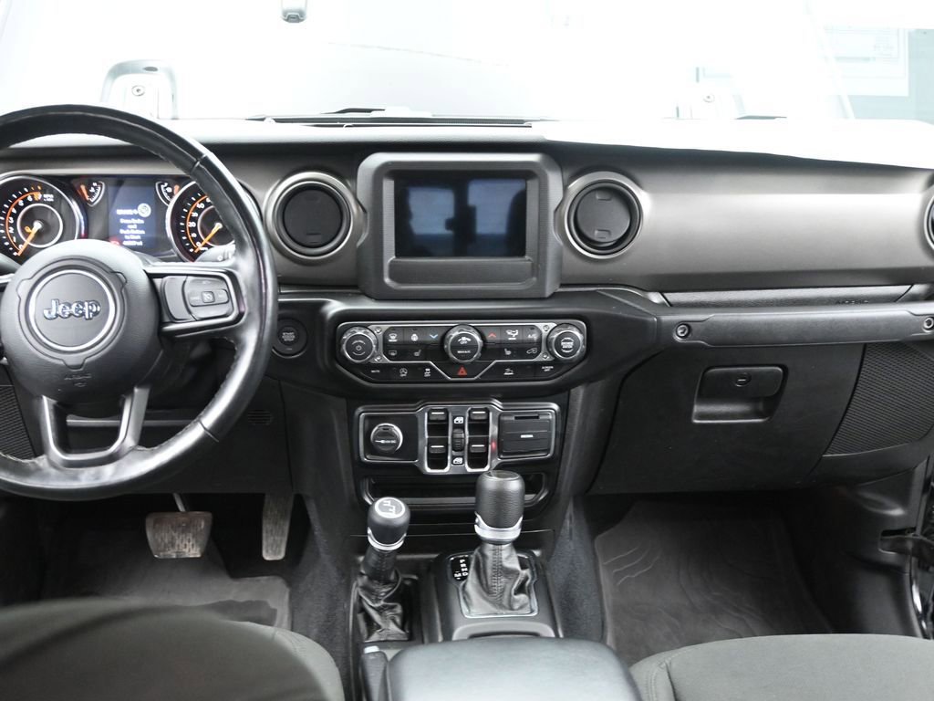 Used 2022 Jeep Gladiator Willys image 24