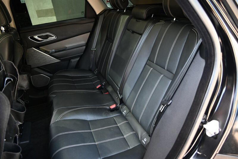 Used 2018 Land Rover Range Rover Velar S AWD/4WD image 29