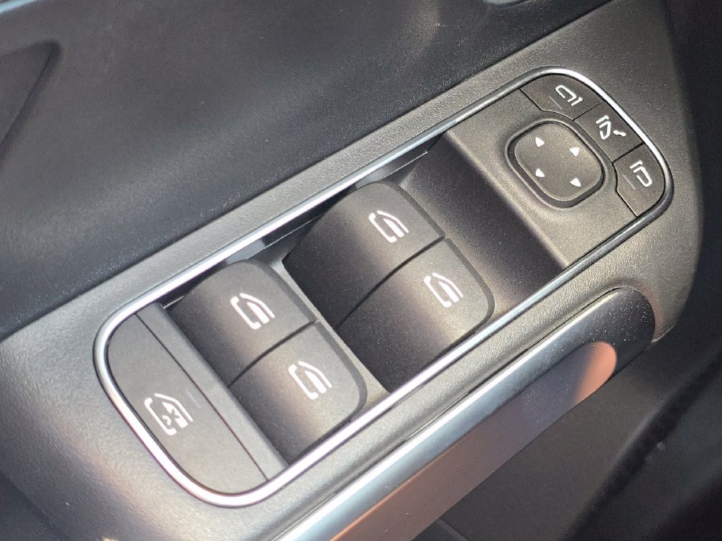 New 2026 Mercedes-Benz GLB 250 4MATIC image 27