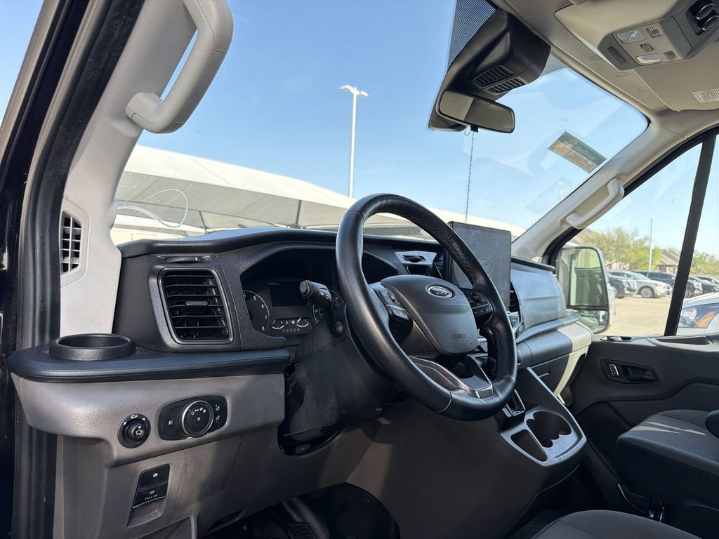 Used 2023 Ford Transit 350 XLT image 7